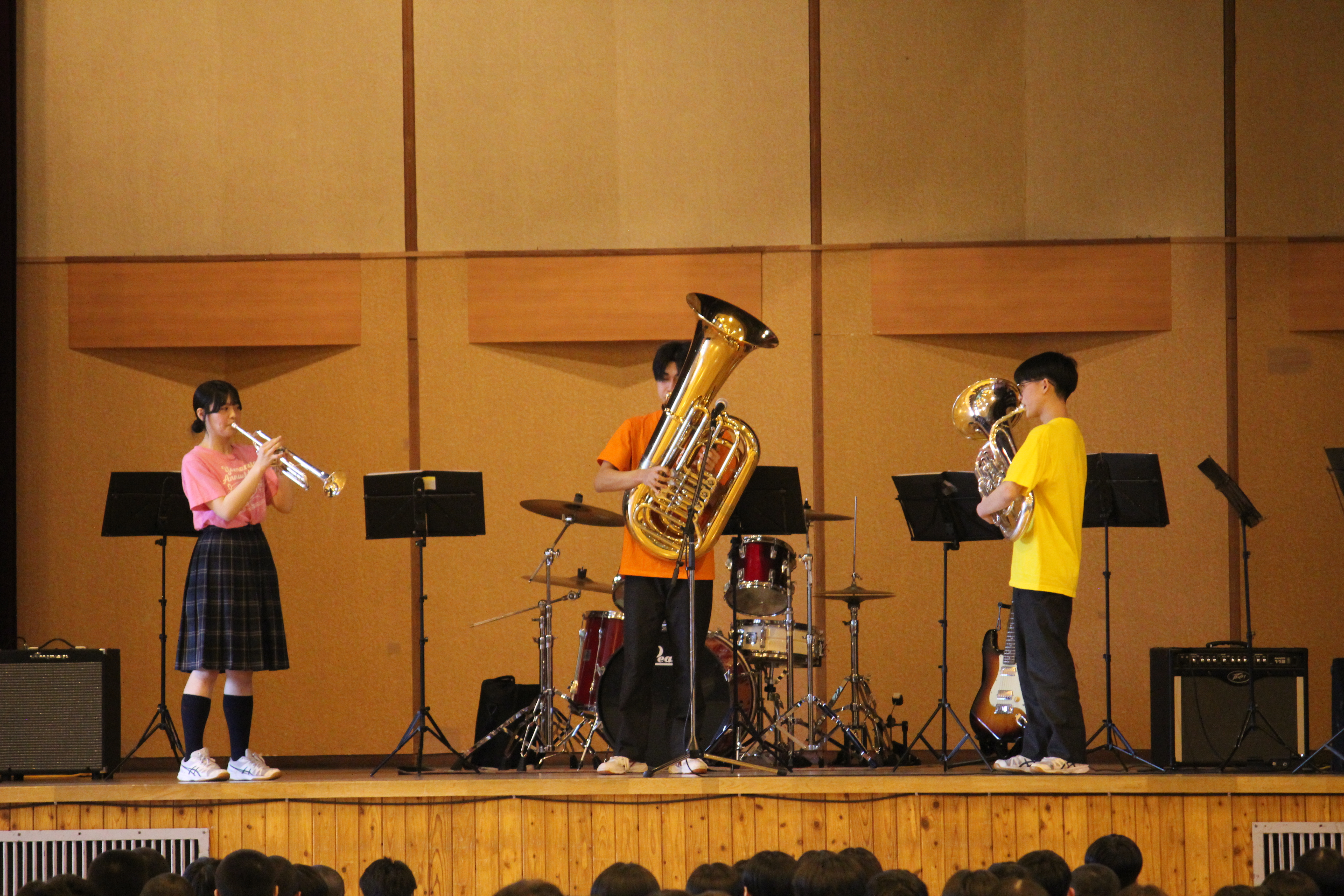 対面式・クラブ紹介が行われました